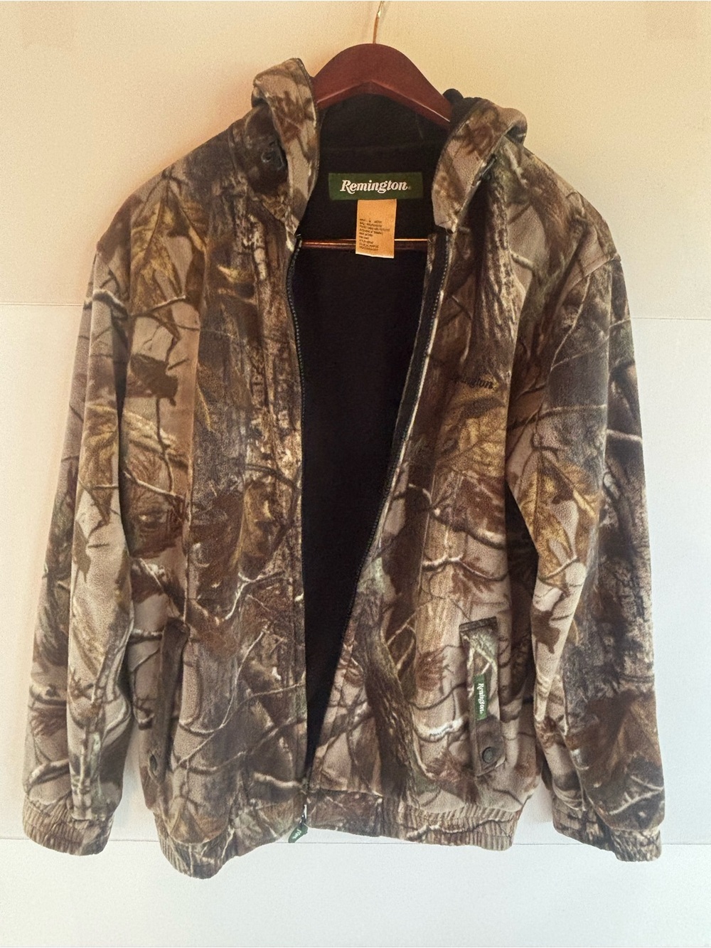 Remington Men's Camouflage Hooded Full Zip Jacket M Pockets Logo Accents